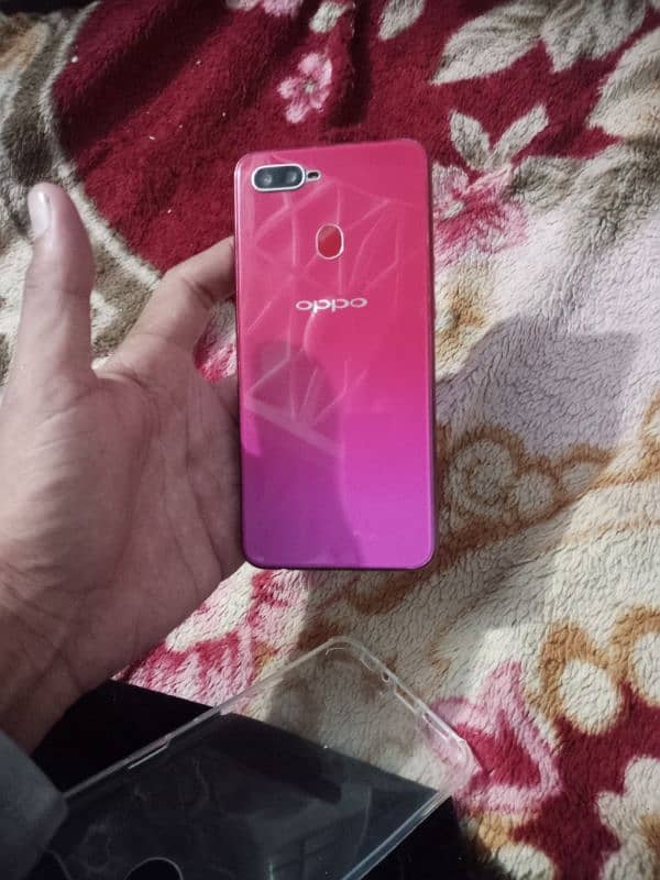 oppo f9 4/64 7