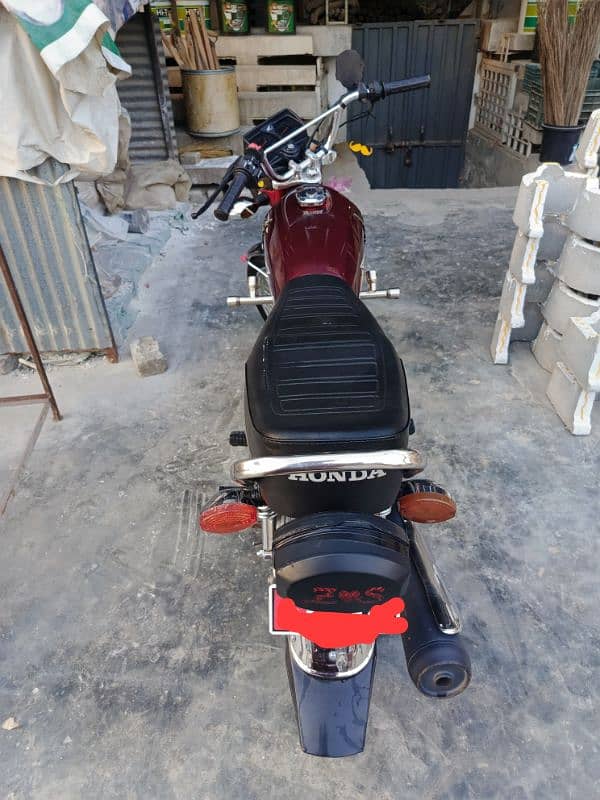 Honda 125 mint condition Islamabad number 2