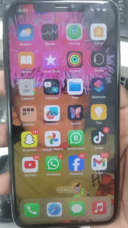 iPhone 11 Pro Max 64gb (Jv) 2