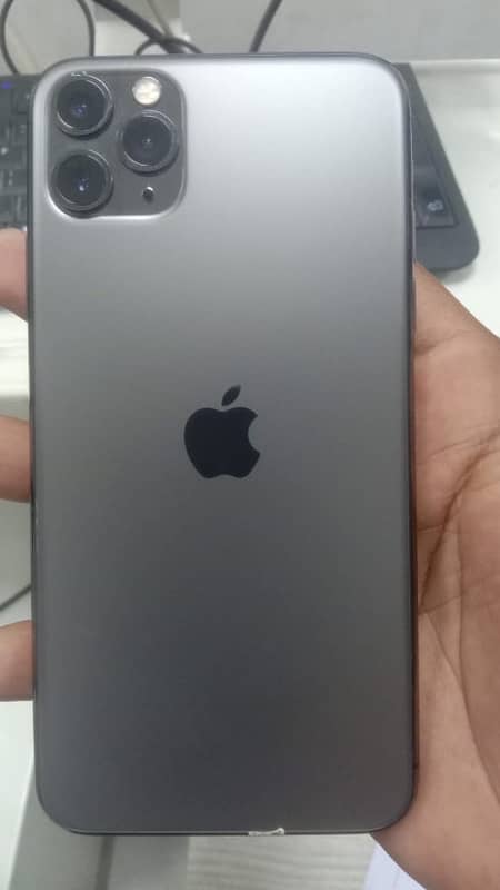 iPhone 11 Pro Max 64gb (Jv) 3