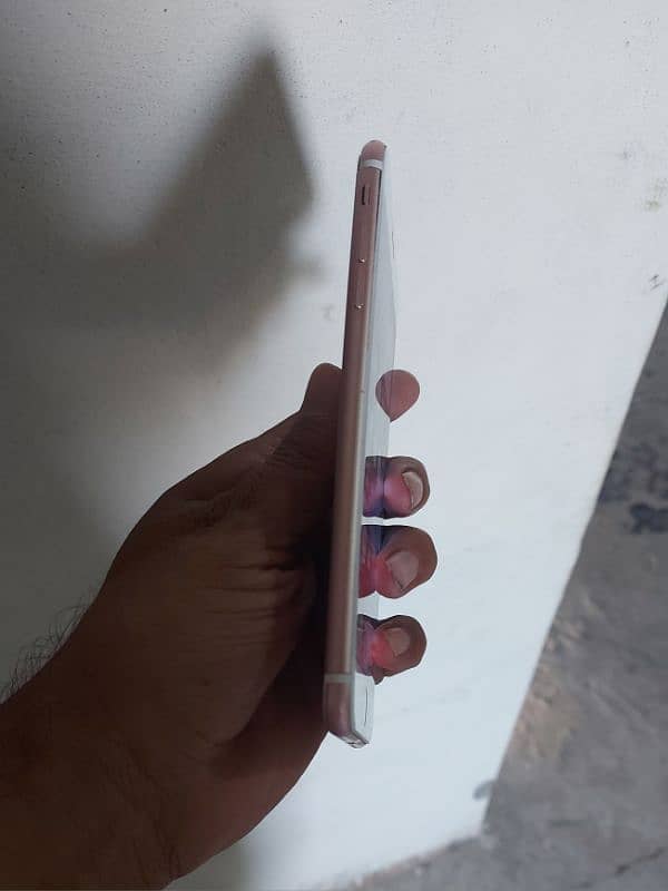 Iphone 7 plus 128gb pta approved finger ok 1