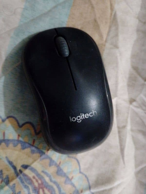 Wireless Mouse-Logitech 0