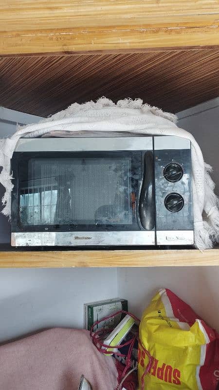 Dawlance Microwave 3