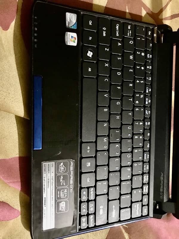 Acer Aspire One Laptop READ DESCRIPTION 6