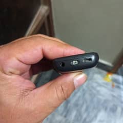 nokia orgnail h 106 bikul oky hai only sell hai box phat geya ta