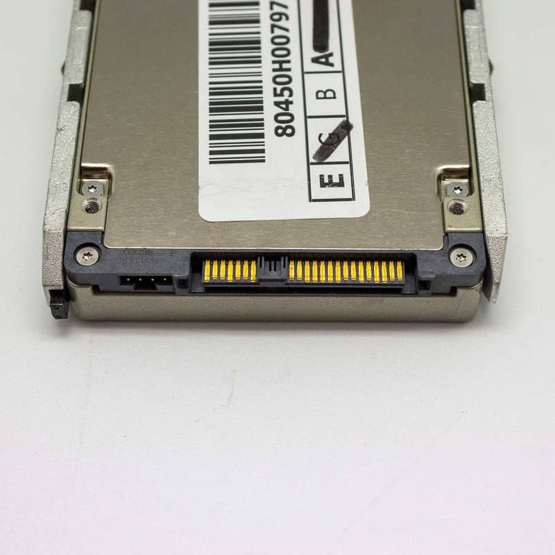 1.6TB  SSD SAS Storage 3