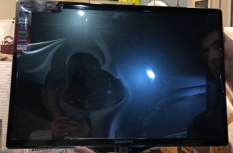 24 inch HD LED Tv (Samsung) 2