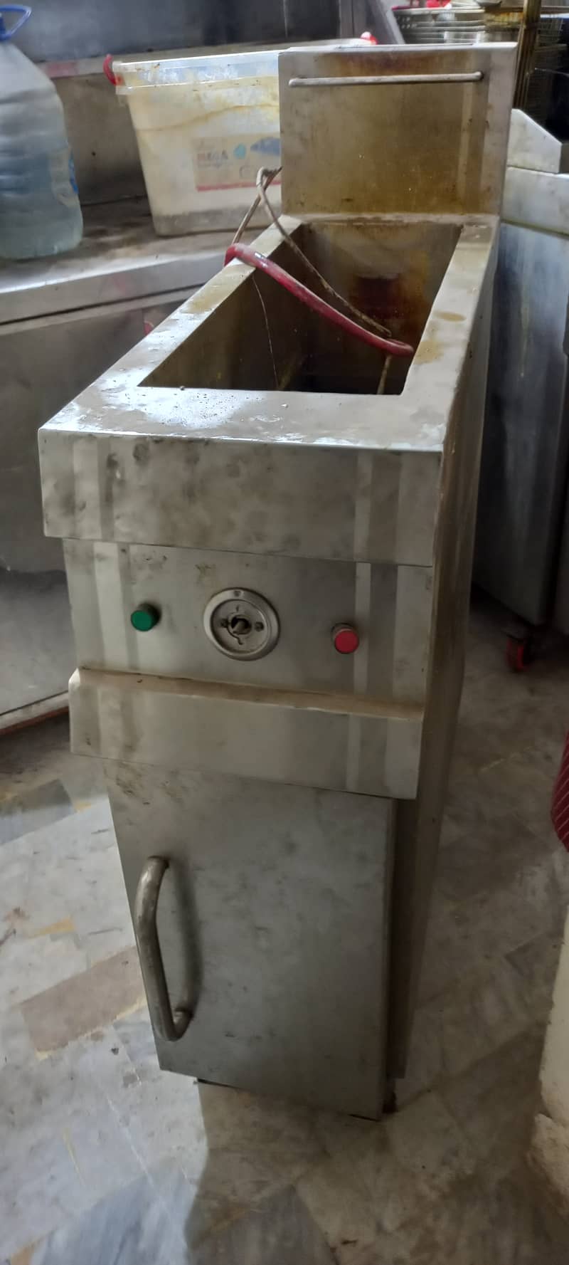 Single Basket Fryer 7