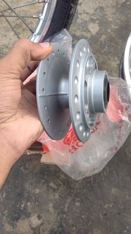 Honda deluxe front hub best for one wheelers 2