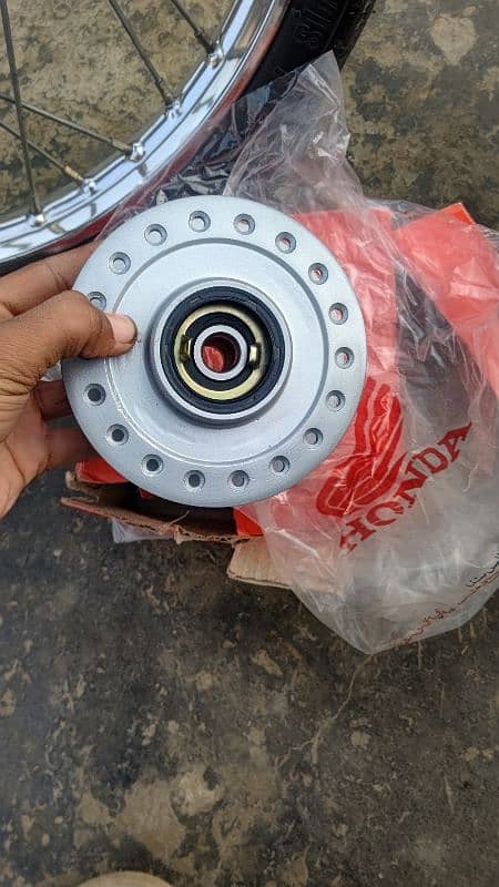 Honda deluxe front hub best for one wheelers 4