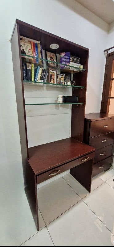 Desk with racks and drawer 0