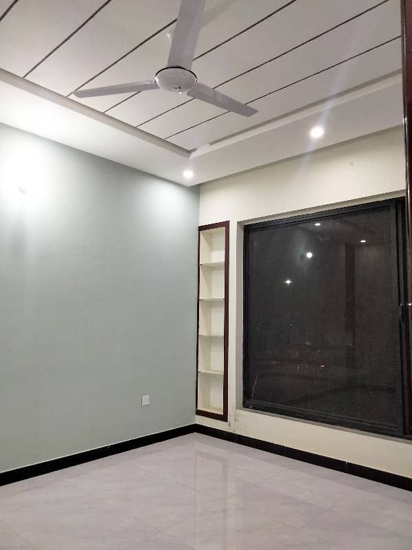 Extremely Beautiful Brand New House For Rent Near To Park , Commercial &Amp;Amp; Masjid 0