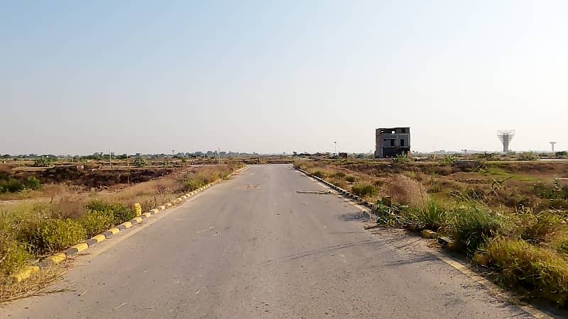 5 Marla Possession Plot In LDA City Lahore Block - Ideal Location 21