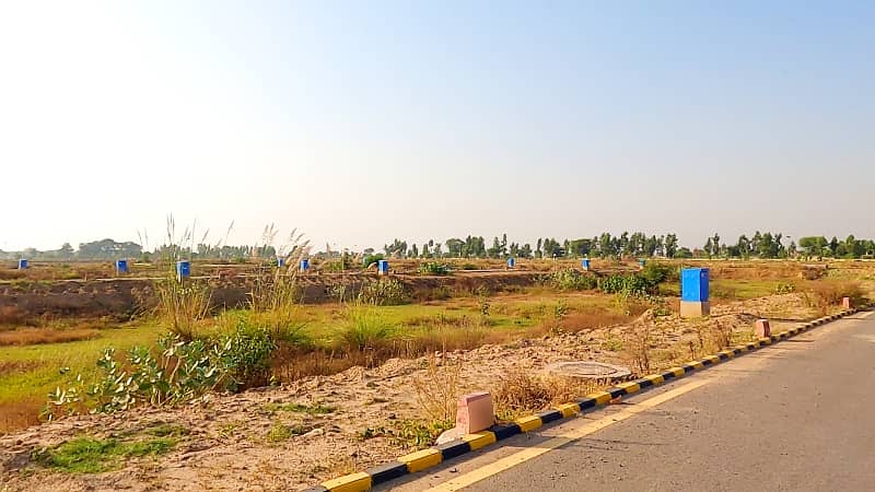 5 Marla Possession Plot In LDA City Lahore Block - Ideal Location 24