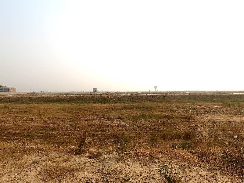 5 Marla Possession Plot In LDA City Lahore Block - Ideal Location 35