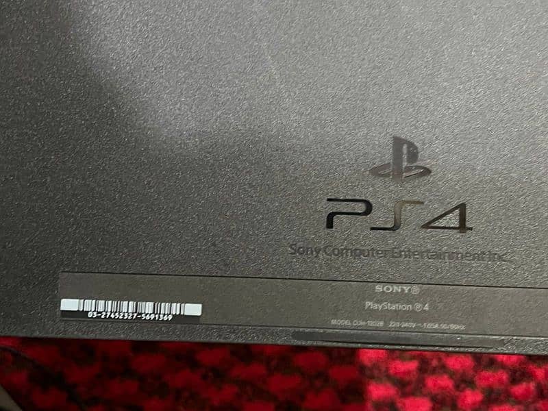 Ps4 in good condition 2