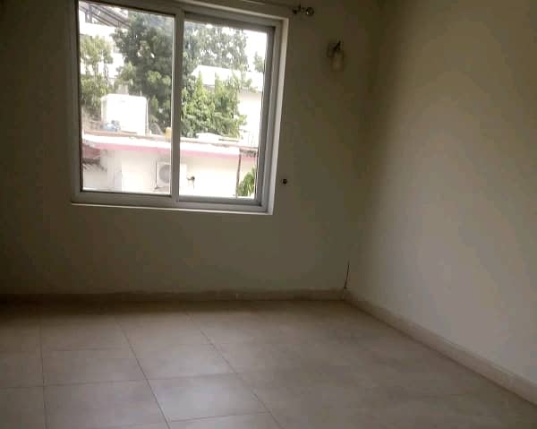 500 Square Yards Upper Portion In Only Rs. 230000 3