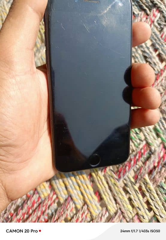 i phone SE 2020 (urgent sale) water pack 4