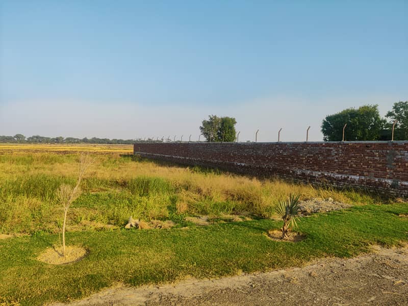 1 Kanal Plot For Farm House In Farm City 38 Lac Per Kanal 15