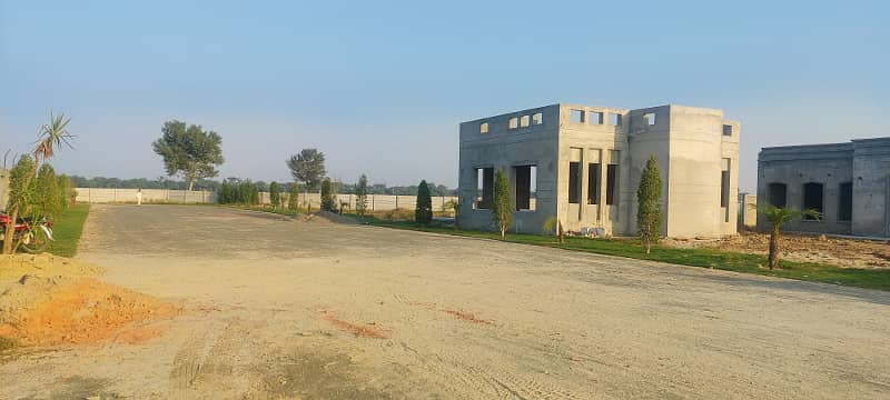 1 Kanal Plot For Farm House In Farm City 38 Lac Per Kanal 21