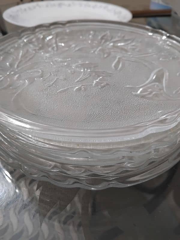 7 piece Glass breakfast platters 3