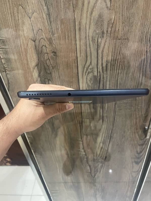 Lenovo Tab K10. In Good Condition for urgent sale. 4