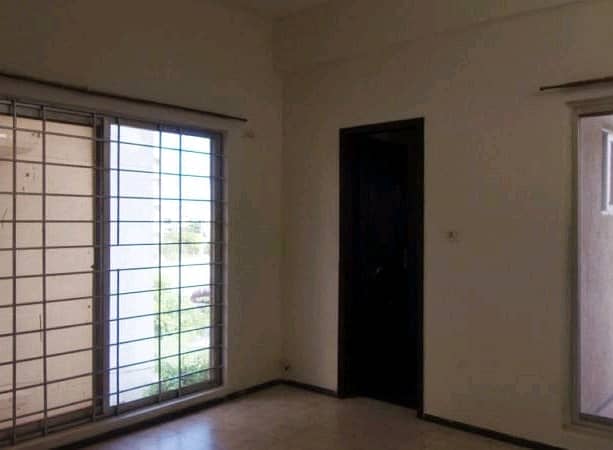 5 Marla Beautiful Apartment For Rent 2