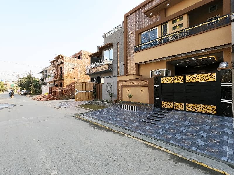 Centrally Located Prime Location House In Eden Boulevard Housing Scheme Is Available For Sale 2