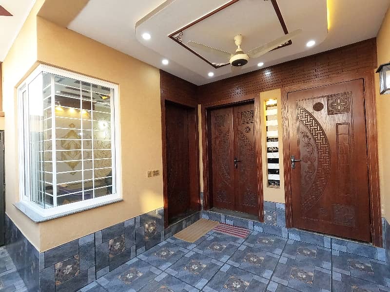 Centrally Located Prime Location House In Eden Boulevard Housing Scheme Is Available For Sale 7