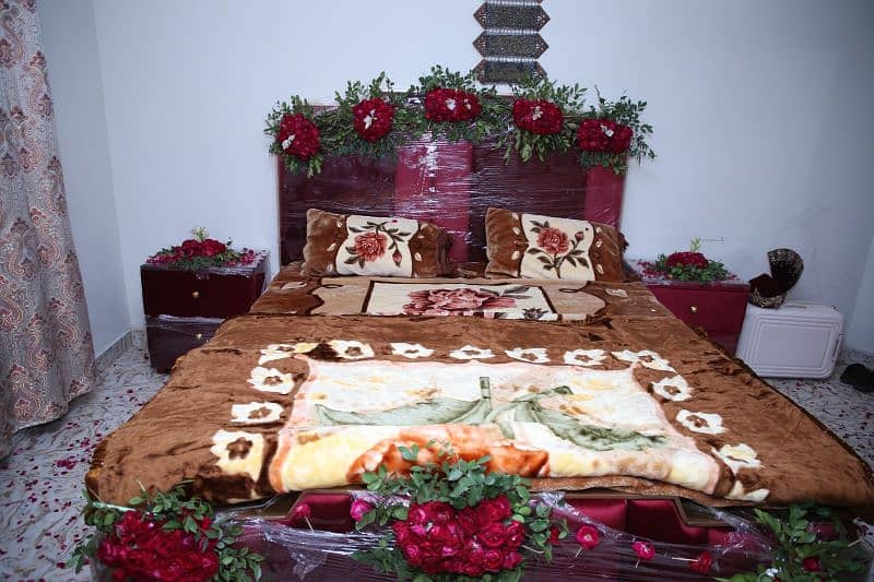 king Bed set, Dressing and dewan 3