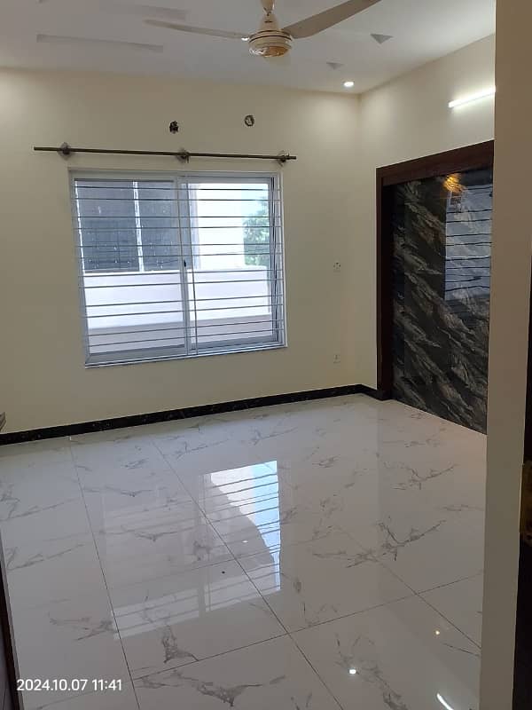 14 Marla New Upper portion available for rent in G13 6