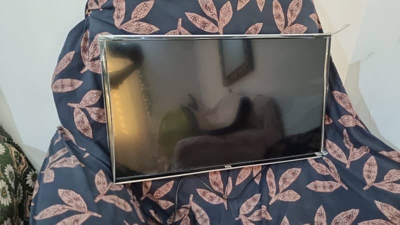 TCL lcd for sell  in best prices like brand new. 0