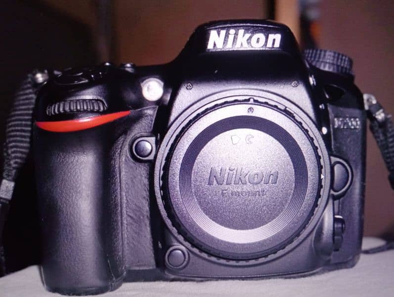 Nikon 7200 0