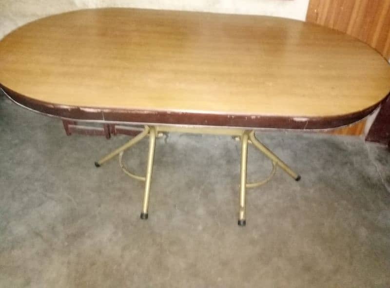 Dining table (six seater) for sale at reasonable price 0