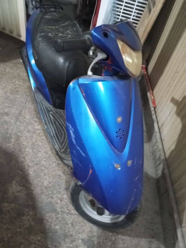 7 year old honda scooty 2