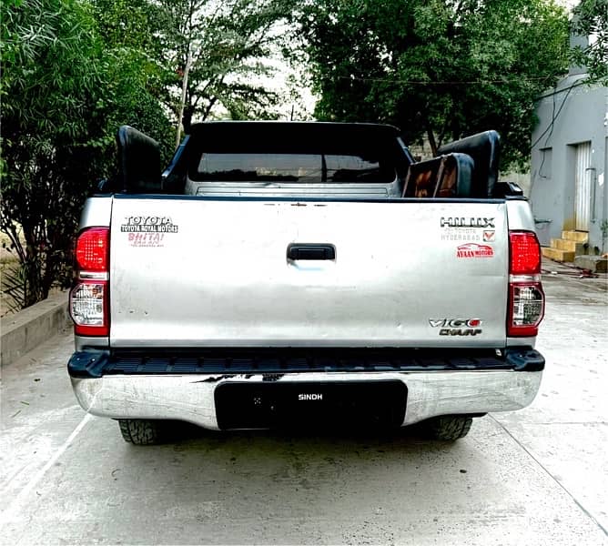 Toyota Hilux 2013 3