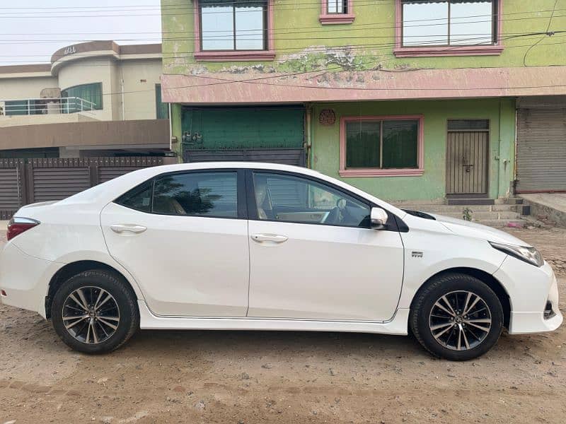 Toyota Corolla Altis 2018 3