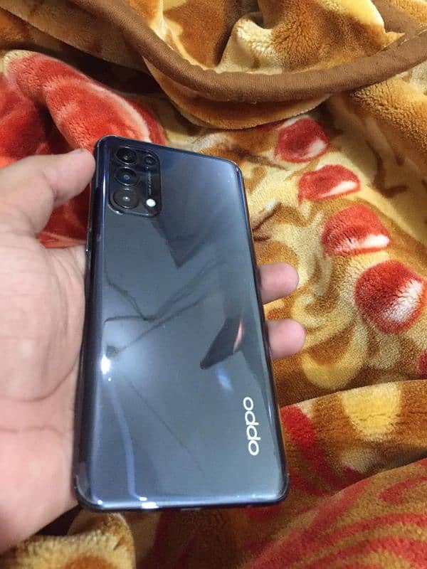 Oppo Reno 5 8/128 3