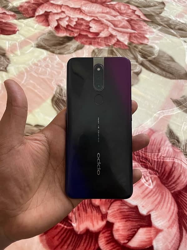 OPPO F11 Pro 0