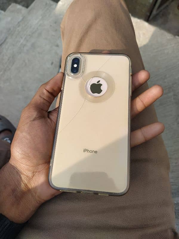 iphone xs max 64gn non pta contect/Whatsapp 03164430181 0