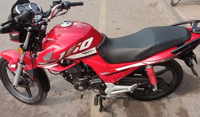 Honda CB150F Model 2024 1