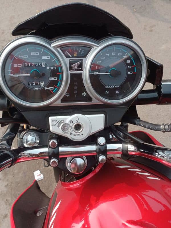 Honda CB150F Model 2024 8