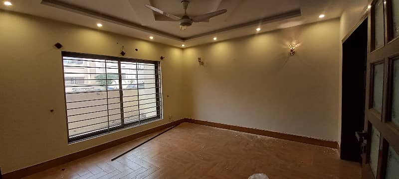 10 marla house available for rent in bahria enclave Islamabad 0