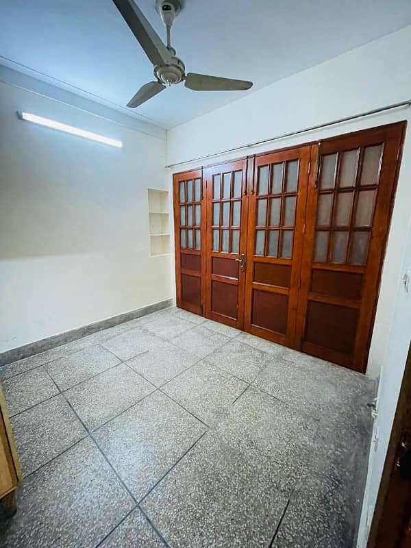 5 Marla Lower Portion For Rent Ideal For Small Families In H3 Block, Johar Town! 4