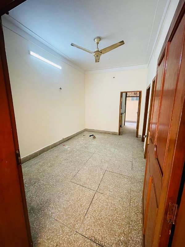 5 Marla Lower Portion For Rent Ideal For Small Families In H3 Block, Johar Town! 5