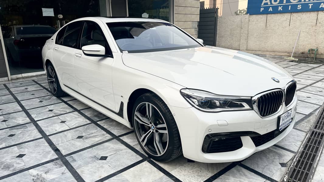 BMW 740e PHV - 2018 1