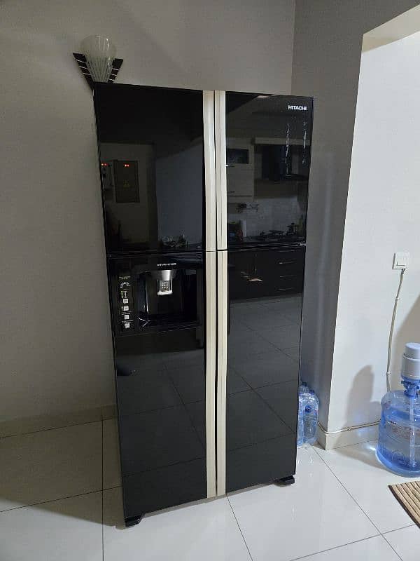 Hitachi 4 door Fridge 0