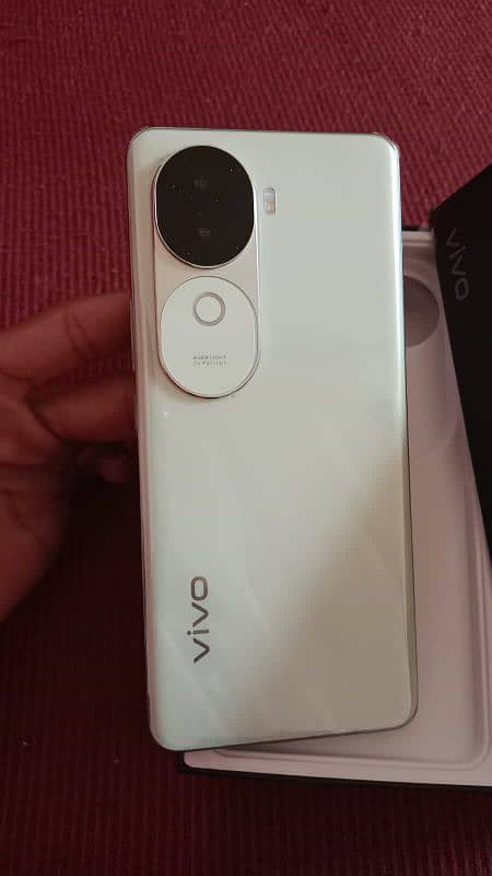 Vivo V40e 8+8Ram 256Gb Rom 2