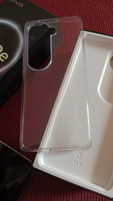 Vivo V40e 8+8Ram 256Gb Rom 4