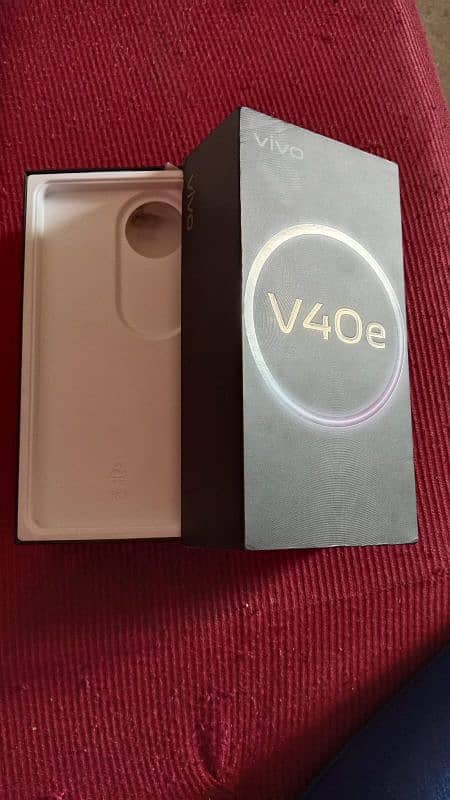 Vivo V40e 8+8Ram 256Gb Rom 6